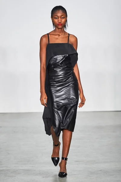 Look 18